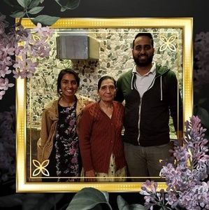 Meet your Posher, Amita